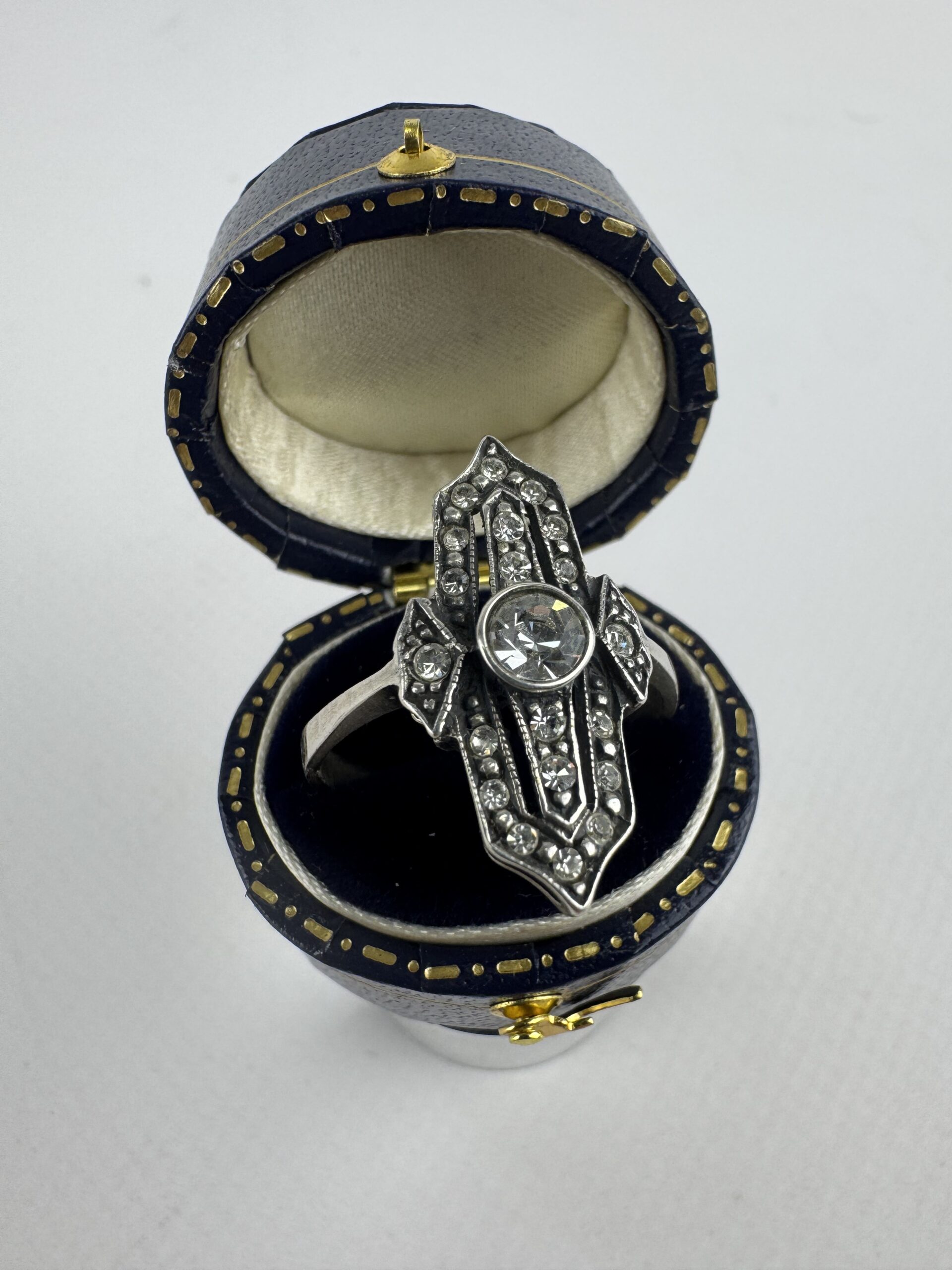 Anillo de plata