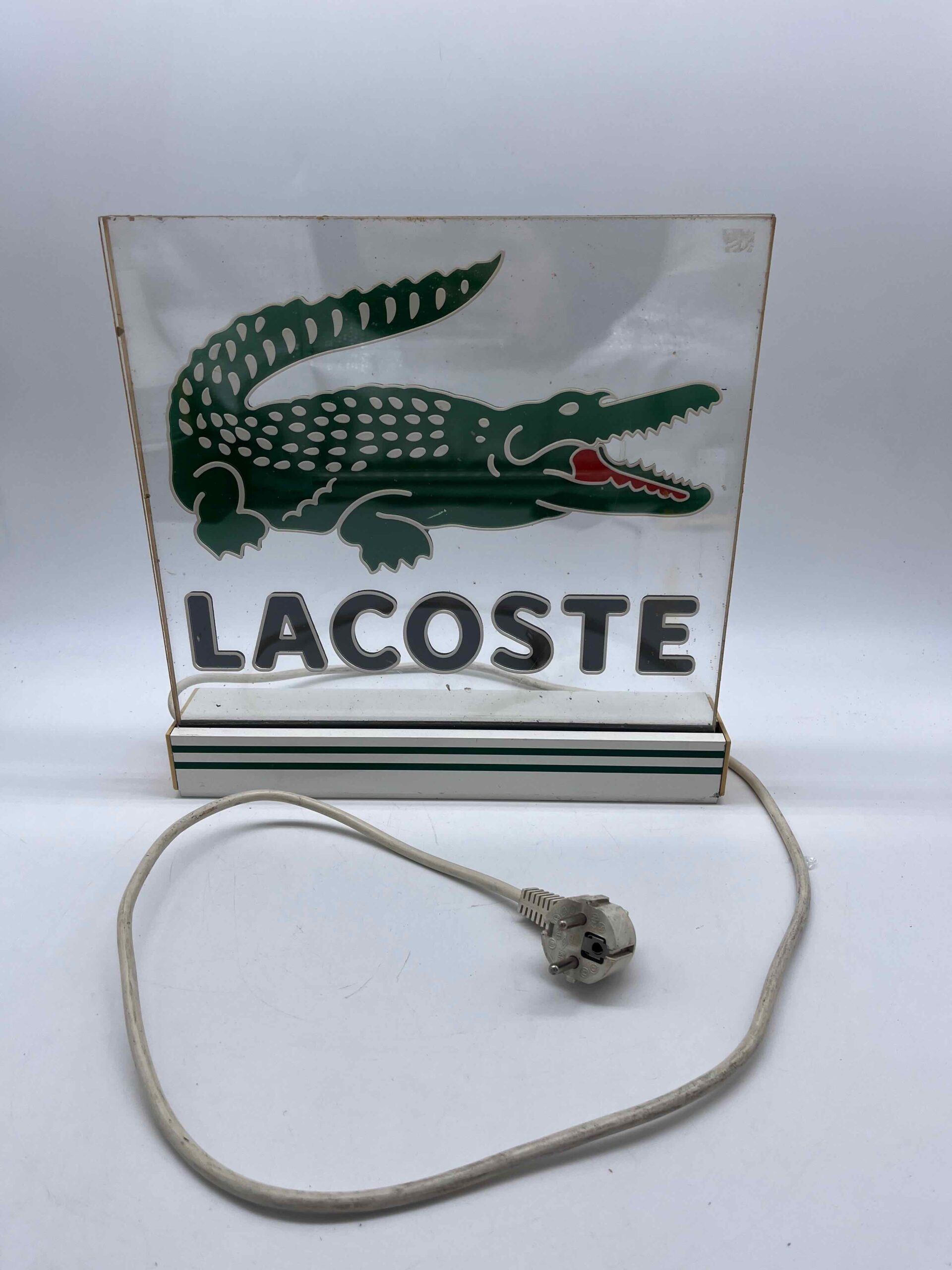 Cartel Lacoste