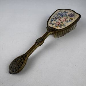 Cepillo de tocador bordado