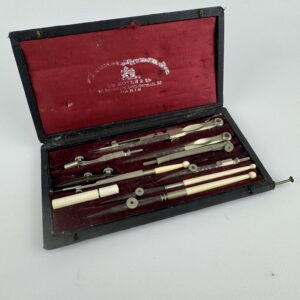 Estuche compases