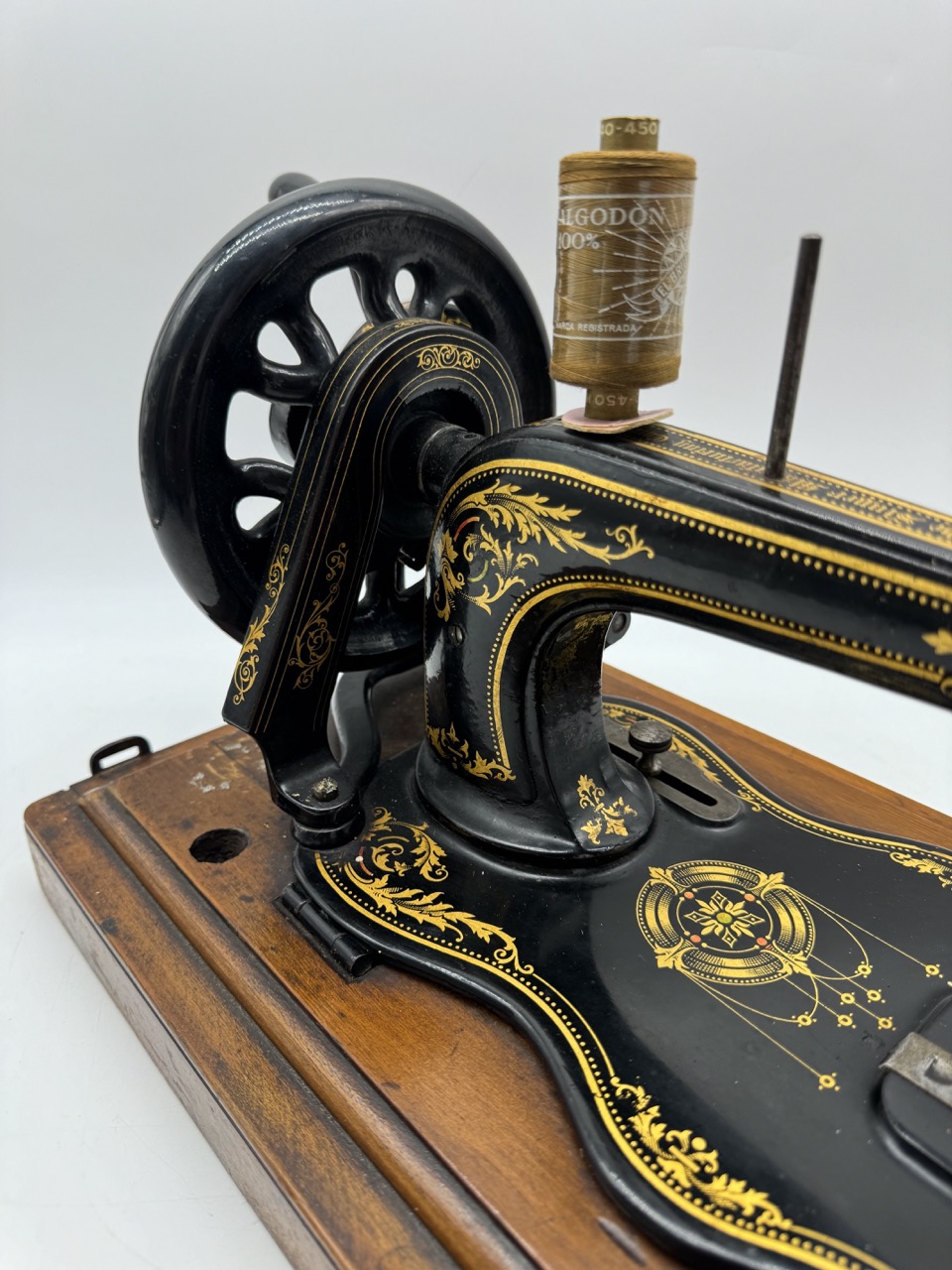 Máquina de coser Singer 1880 - Imagen 4