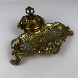 Escribanía de bronce