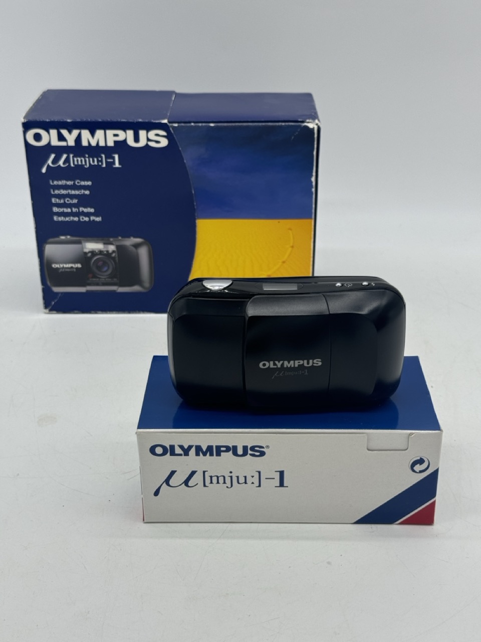 Olympus MJU I negra