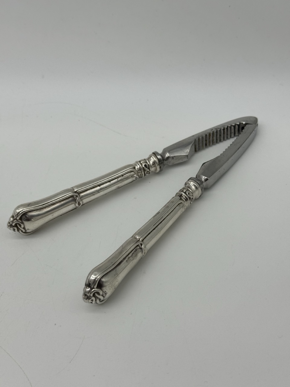 Pinza cascanueces plata de ley