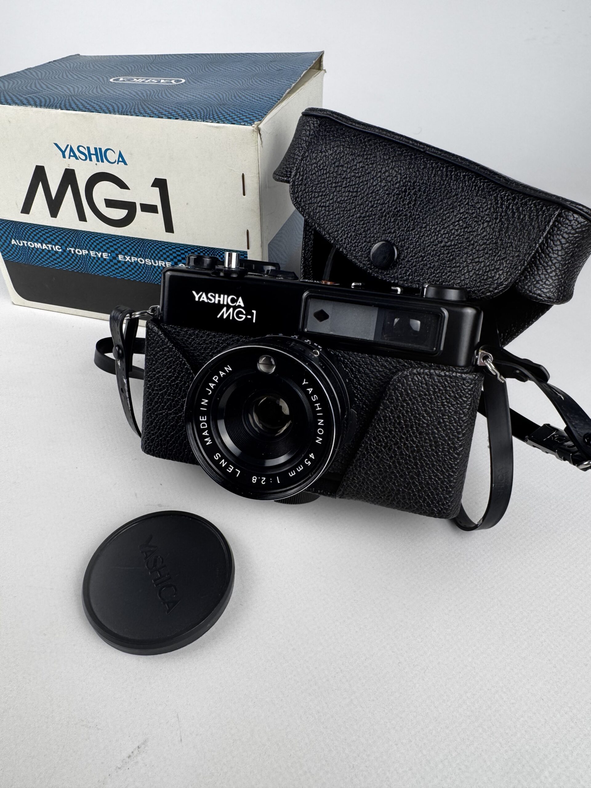 Yashica MG-1